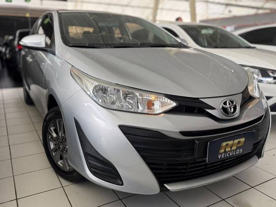 TOYOTA YARIS 1.5 16V FLEX SEDAN XL PLUS CONNECT MULTIDRIVE TOYOTA YARIS 1.5 16V FLEX SEDAN XL PLUS CONNECT MULTIDRIVE